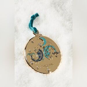Anthropologie Lou Benesch Zodiac Ornament Gold Plated "Pisces” NWT